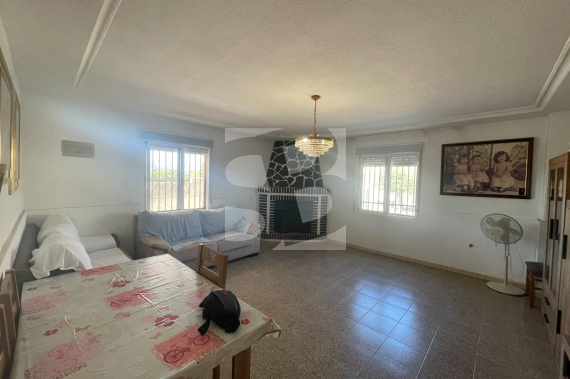  - La Revente - Daya Nueva - Daya Nueva