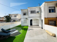 Townhouse · La Revente La Mata