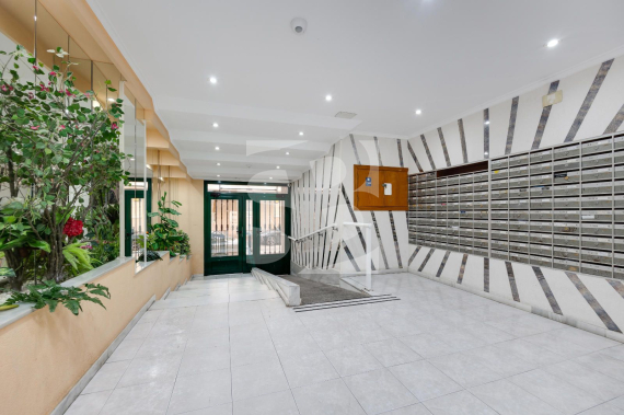 A - Odsprzedaż - TORREVIEJA - 