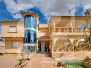 Villa · Resale ORIHUELA · Hurchillo