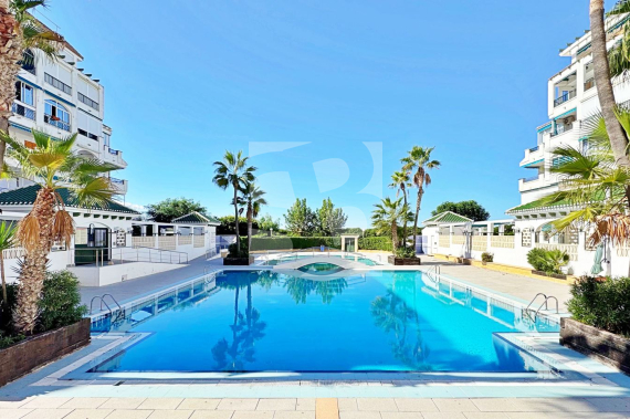 Апартамент - Продажа - TORREVIEJA - La Mata