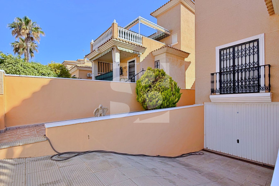 WILLA - Odsprzedaż - ORIHUELA - Orihuela Costa