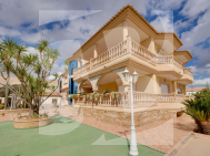 Villa · Resale ORIHUELA · Hurchillo