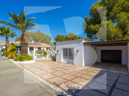 Villa · La Revente ORIHUELA · Orihuela Costa