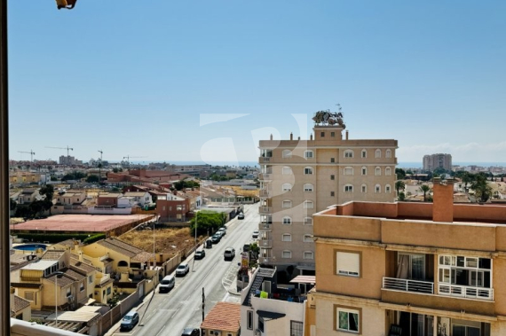 Apartment - Resale - Torrevieja - Aguas nuevas 1