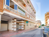 A · Segunda Mano TORREVIEJA · Puerto deportivo marina salinas