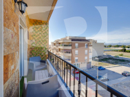 p · La Revente ALMORADÍ · Almoradi