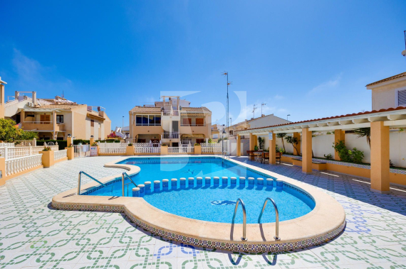 Apartamento - Segunda Mano - TORREVIEJA - Torrevieja