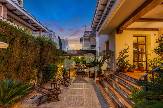 WILLA - Odsprzedaż - TORREVIEJA - La Veleta