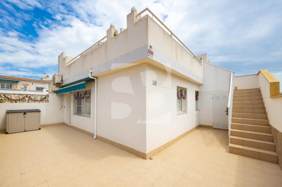 terraced house - Продажа - TORREVIEJA - Torrevieja