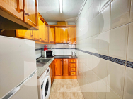 A · La Revente TORREVIEJA · El Acequión - Los Náufragos