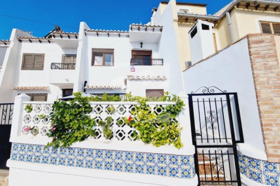 Townhouse - Resale - Torrevieja - Los balcones