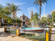 A · La Revente TORREVIEJA · Centro