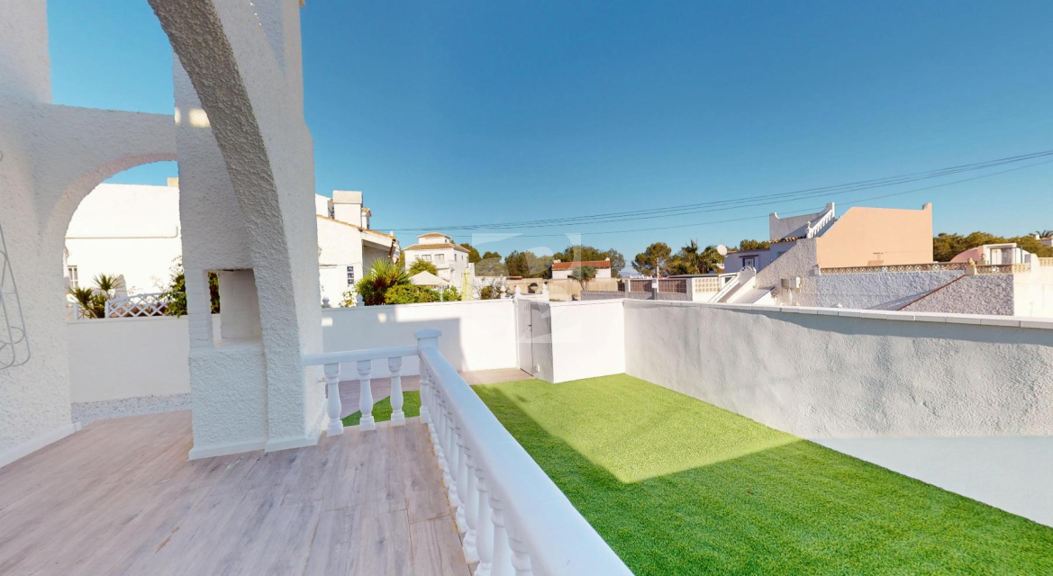 B · Resale ORIHUELA COSTA · Blue Lagoon