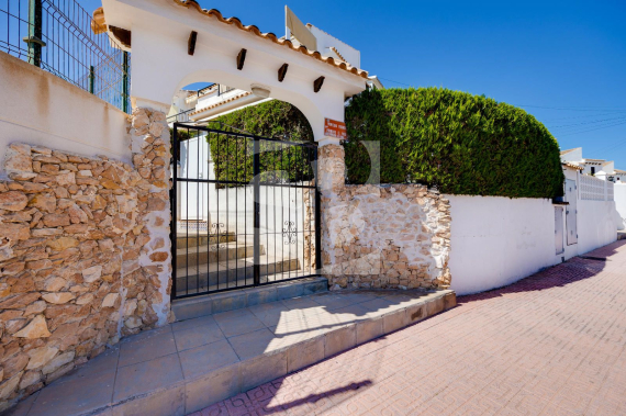 Bungalows Planta Baja - Segunda Mano - TORREVIEJA - Torrevieja