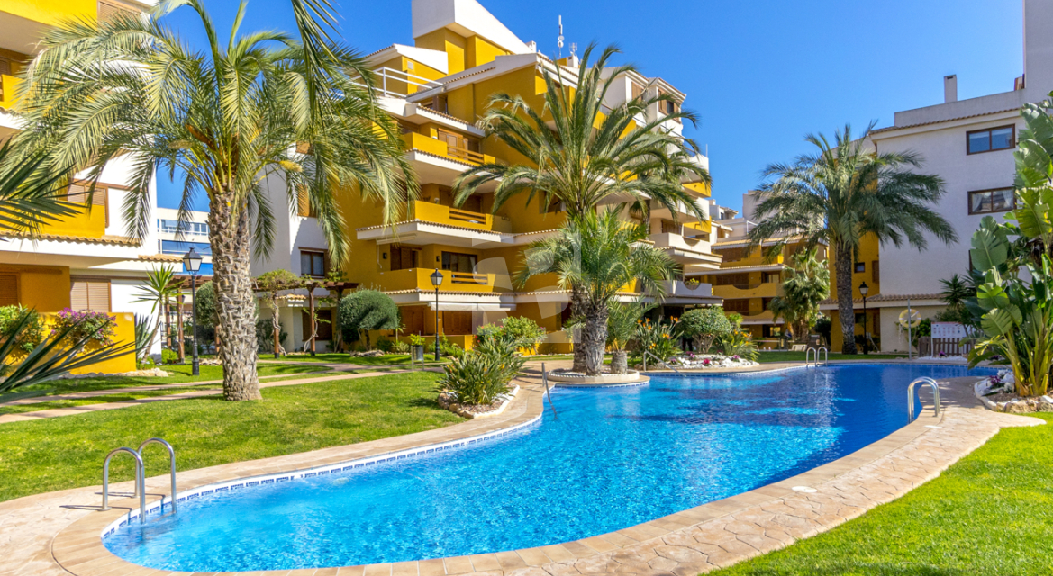Apartment · Resale TORREVIEJA · Punta Prima