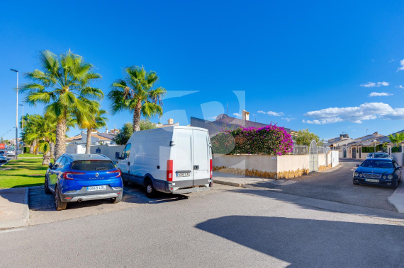 Chalets Pareados - Odsprzedaż - TORREVIEJA - 