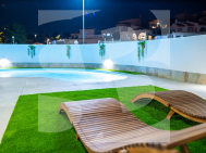 WILLA · Nowo zbudowane ROJALES · Junto Campo De Golf La Marquesa