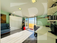 Attique · La Revente La Mata · Alanis