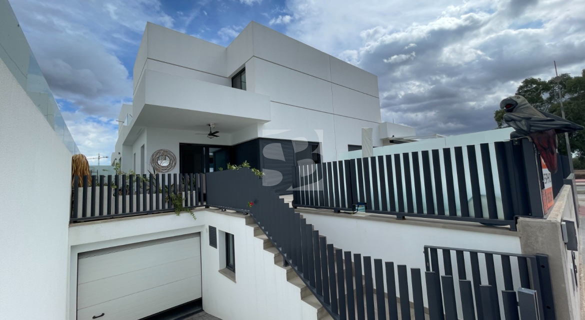  · Segunda Mano Dolores · ZONA NUEVA