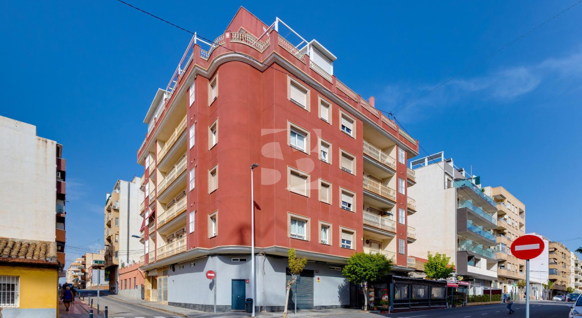 A · Odsprzedaż TORREVIEJA · Centro - Muelle Pesquero