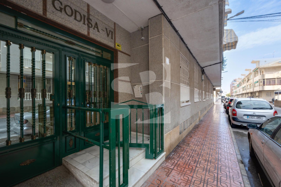 A - Odsprzedaż - TORREVIEJA - 