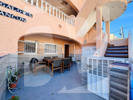 Townhouse · La Revente La Mata · Los Europeos