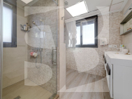 v · Segunda Mano TORREVIEJA · Los Balcones