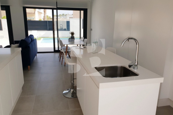 Villa - New Build - PILAR DE LA HORADADA - Pinar De Campoverde