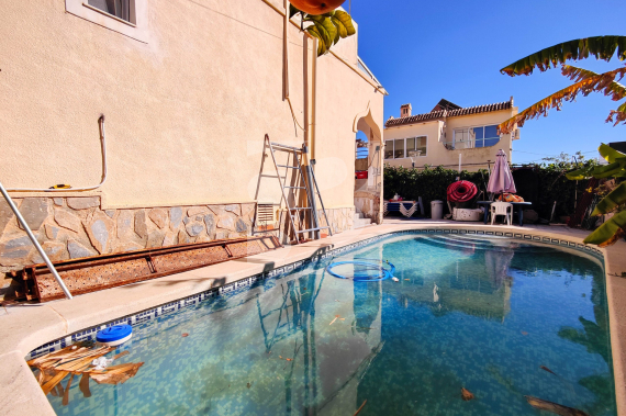 S - Resale - SAN MIGUEL DE SALINAS - San Miguel De Salinas