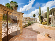 Villa · Resale ORIHUELA · Hurchillo