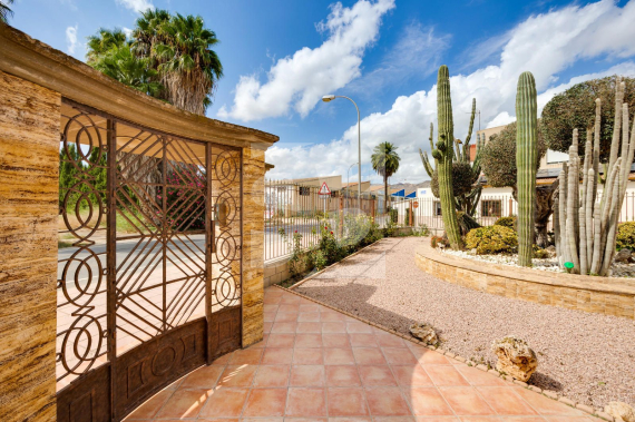 Villa - Resale - ORIHUELA - Hurchillo