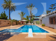 WILLA · Odsprzedaż ORIHUELA COSTA · 