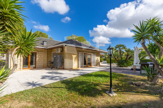 Villa - La Revente - ORIHUELA COSTA - Las Filipinas