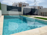 v · Resale SAN JAVIER · Roda Golf