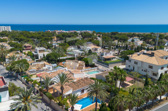 Villa - La Revente - ORIHUELA COSTA - Punta Prima