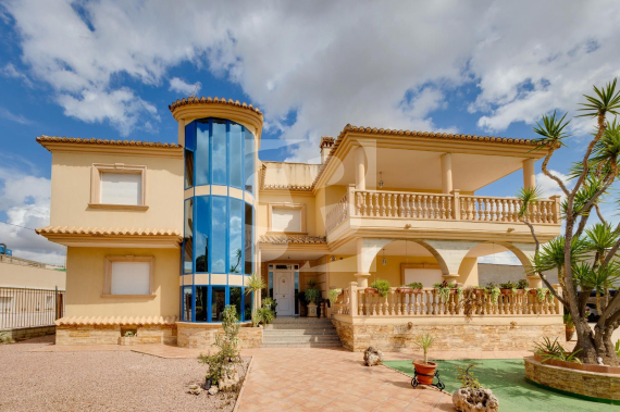 Villa - La Revente - ORIHUELA - Hurchillo