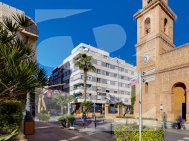 A · La Revente TORREVIEJA · Centro