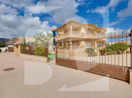 Villa · Resale ORIHUELA · Hurchillo