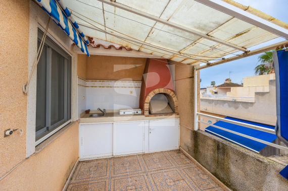 terraced house - Odsprzedaż - TORREVIEJA - Zona Carrefour