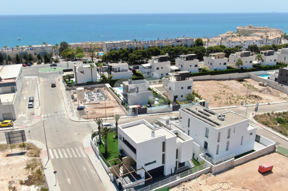 Villa - New Build - ORIHUELA COSTA - Campoamor