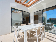 Villa · Obra Nueva Alfas del Pi · Escandinavia