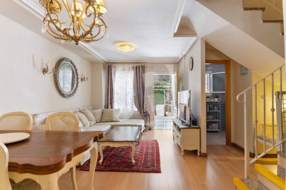 Row house - Resale - TORREVIEJA - La Mata