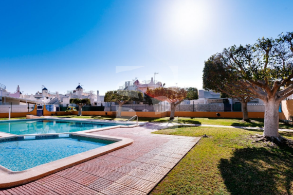 Row house - Resale - TORREVIEJA - Carrefour Area