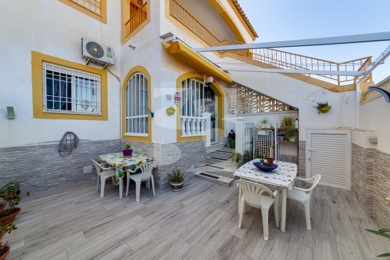 Bungalow - Segunda Mano - TORREVIEJA - Zona Carrefour