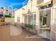 Смежный дом · Продажа TORREVIEJA · Зона Карефур