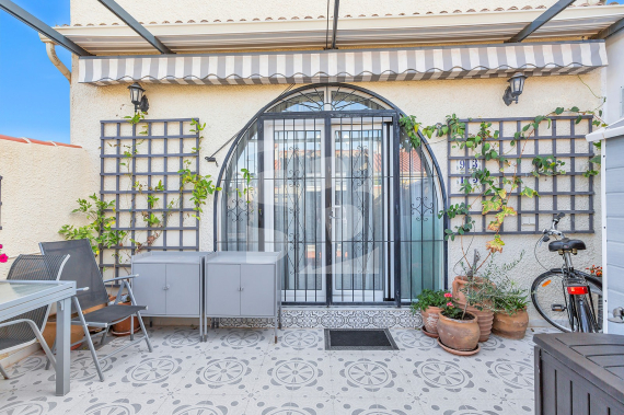 Row house - Resale - TORREVIEJA - El chaparral
