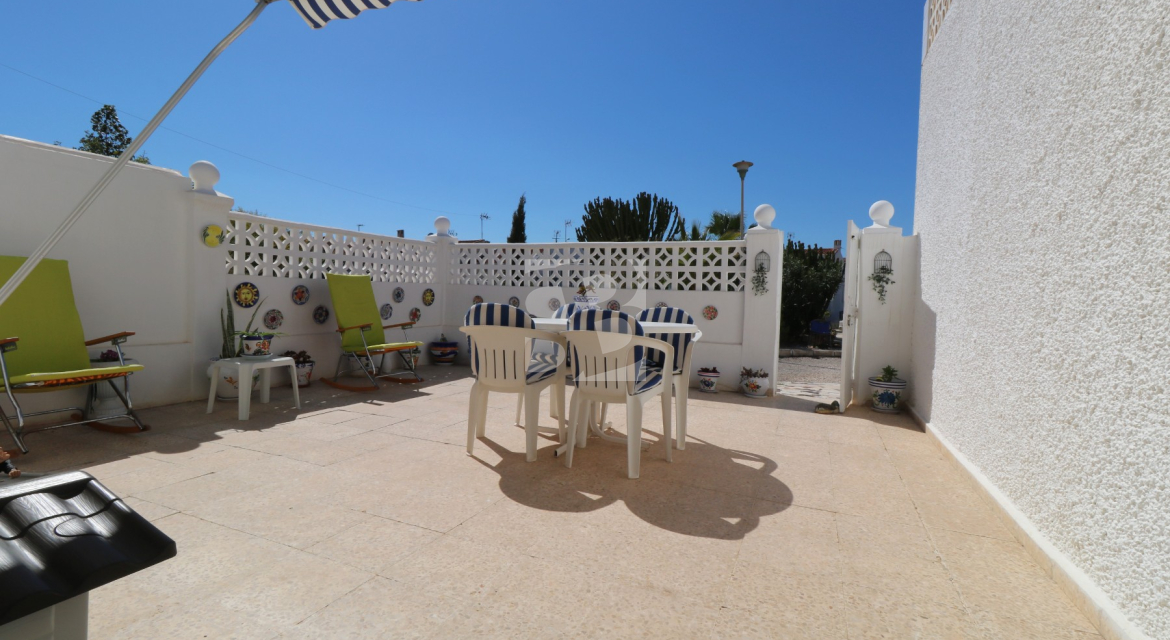 Bungalow · Odsprzedaż TORREVIEJA · 