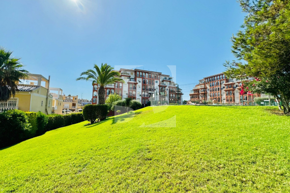 Апартамент - Продажа - TORREVIEJA - La Mata