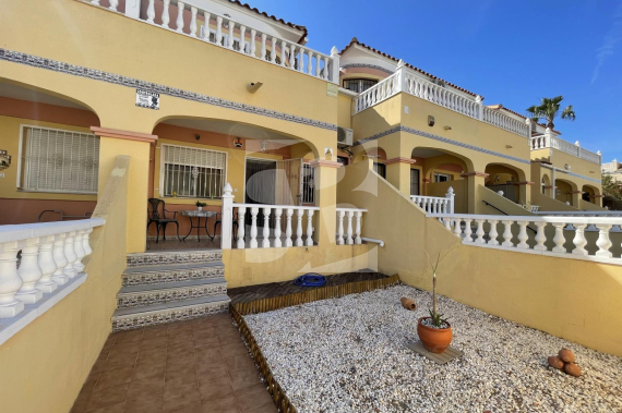 Смежный дом - Продажа - ORIHUELA COSTA - Villamartin